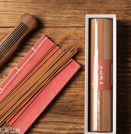 線香是什么？線香的功效與作用