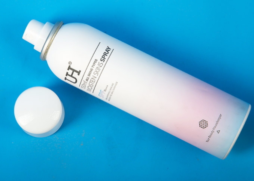 uh噴霧和葵兒噴霧哪個(gè)好？uh噴霧和葵兒紅石榴噴霧對(duì)比