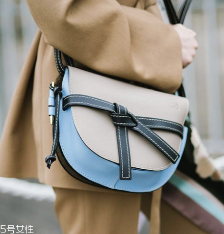 loewe gate bag多少錢？羅意威18新款馬鞍包價(jià)格