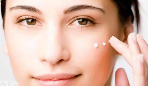 輕薄水潤(rùn)的粉底液有哪些 輕薄水潤(rùn)的粉底液推薦 輕薄水潤(rùn)的粉底液有哪些 輕薄水潤(rùn)的粉底液推薦