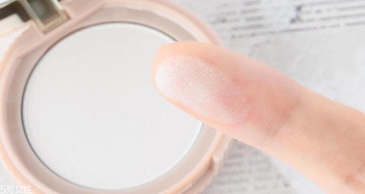 干粉餅適合什么人 三步輕松選對粉餅 干粉餅適合什么人 三步輕松選對粉餅