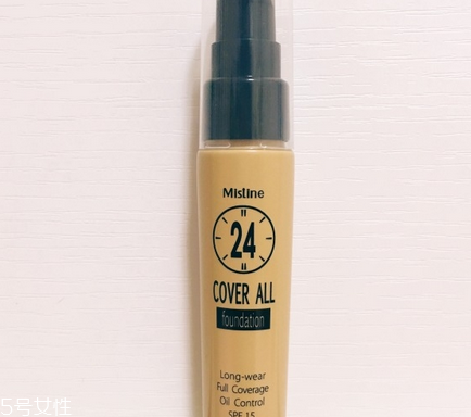 mistine粉底液應(yīng)該選哪個色號 mistine粉底液試色