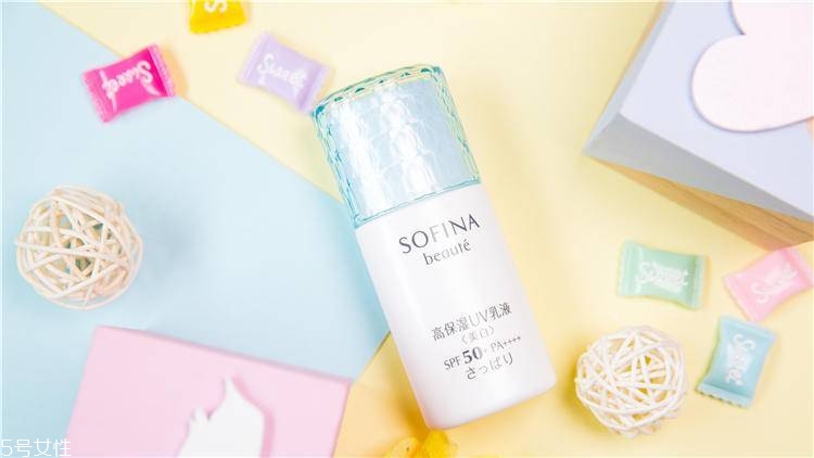 蘇菲娜白小花新版和舊版區(qū)別 sofina白小花升級(jí)版心得 蘇菲娜白小花新版和舊版區(qū)別 sofina白小花升級(jí)版心得