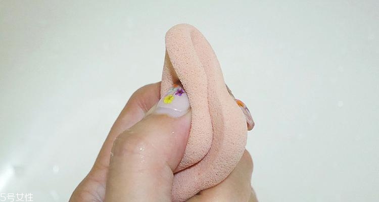 干粉餅適合什么人 三步輕松選對粉餅 干粉餅適合什么人 三步輕松選對粉餅