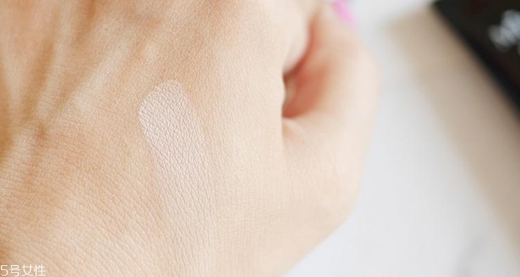 干粉餅適合什么人 三步輕松選對粉餅 干粉餅適合什么人 三步輕松選對粉餅