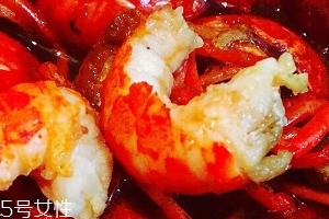 麻辣小龍蝦是海鮮嗎？麻辣小龍蝦屬于海鮮嗎？