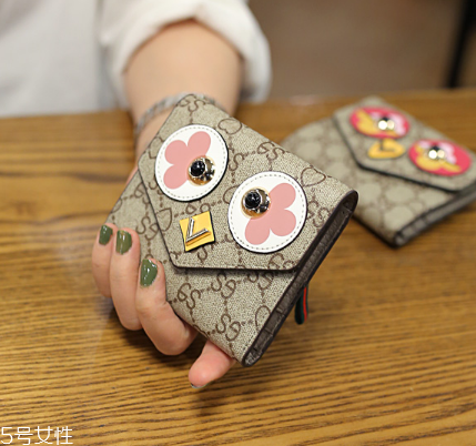 錢包可以帶上飛機嗎？錢包帶上飛機有影響嗎