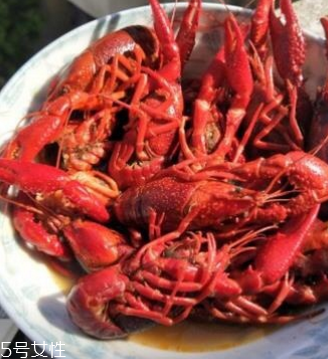 麻辣小龍蝦是發(fā)物嗎？麻辣小龍蝦的性質(zhì)
