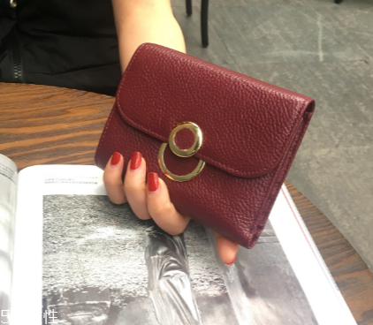 錢包可以用藍(lán)色嗎？藍(lán)色錢包好嗎