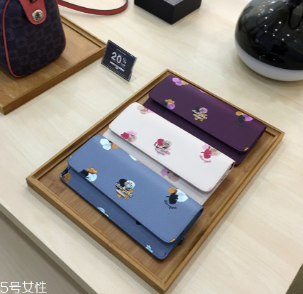 錢包是長款好還是短款好？錢包長款和短款的區(qū)別