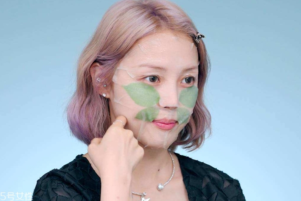 混油皮用什么妝前乳 油皮網(wǎng)紅妝前乳盤點 混油皮用什么妝前乳 油皮網(wǎng)紅妝前乳盤點