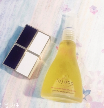 荷荷巴油多少錢？荷荷巴油哪個(gè)牌子好？