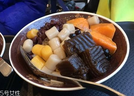 仙草粉和水的比例 仙草粉制作技巧 仙草粉和水的比例 仙草粉制作技巧