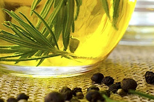 葡萄籽油和橄欖油哪個(gè)好？葡萄籽油和橄欖油區(qū)別