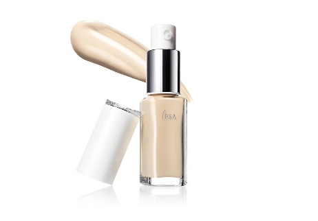 涂粉底液用什么工具好 粉底液用手擦還是粉底刷好 涂粉底液用什么工具好 粉底液用手擦還是粉底刷好