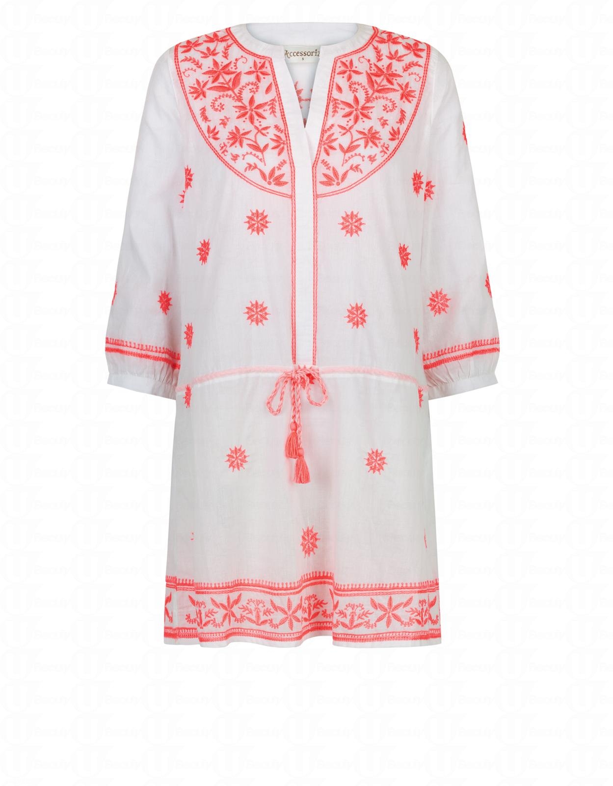 夏天去海灘穿什么衣服 時尚沙灘穿搭推薦 夏天去海灘穿什么衣服 時尚沙灘穿搭推薦