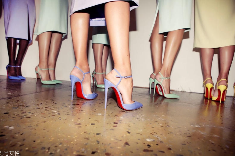 christian louboutin熱門彩妝有哪些 cl暢銷產(chǎn)品盤點(diǎn) christian louboutin熱門彩妝有哪些 cl暢銷產(chǎn)品盤點(diǎn)