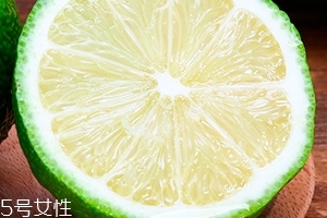 青檸檬可以泡蜂蜜嗎？青檸檬泡蜂蜜味道好嗎？