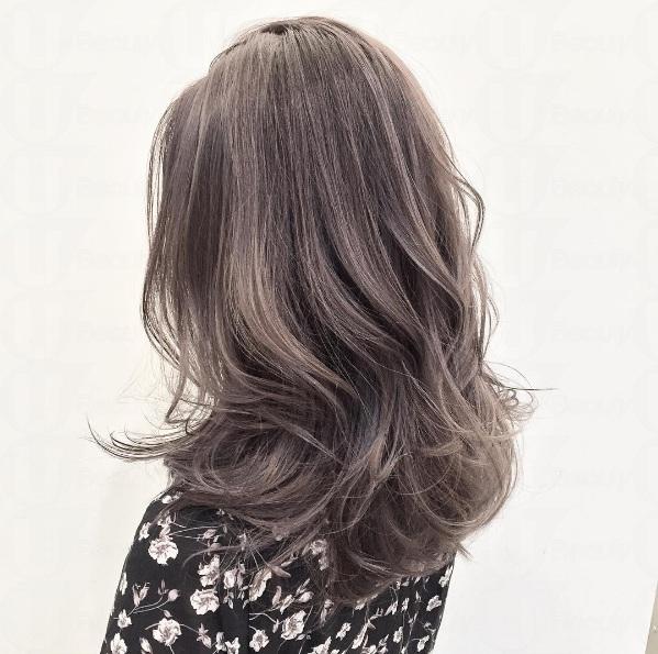 女半長不短的頭發(fā)造型圖欣賞 女半長不短的頭發(fā)造型圖欣賞