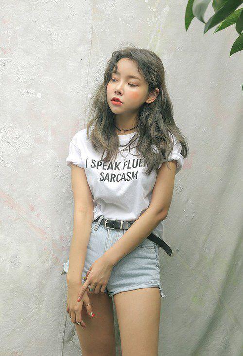 女半長不短的頭發(fā)造型圖欣賞 女半長不短的頭發(fā)造型圖欣賞