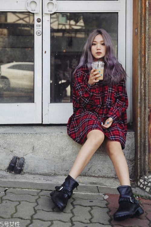 薰衣草顏色頭發(fā)圖片 薰衣草色頭發(fā)圖片 薰衣草顏色頭發(fā)圖片 薰衣草色頭發(fā)圖片