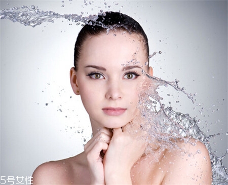 皮膚黑適合什么顏色的眉筆 皮膚黑解決方法 皮膚黑適合什么顏色的眉筆 皮膚黑解決方法