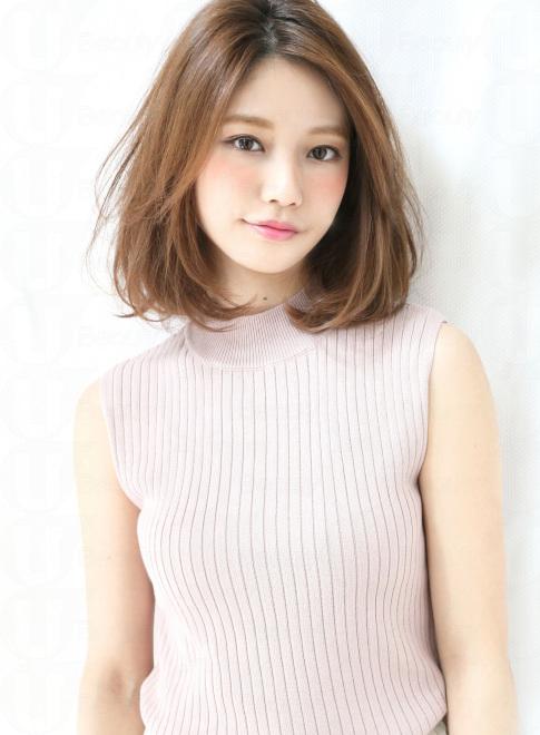 女半長不短的頭發(fā)造型圖欣賞 女半長不短的頭發(fā)造型圖欣賞