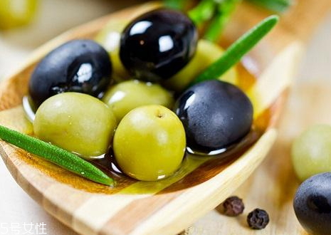 橄欖果什么時(shí)候成熟 橄欖果的上市時(shí)間 橄欖果什么時(shí)候成熟 橄欖果的上市時(shí)間