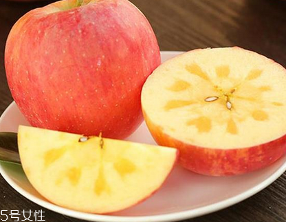 冰糖心蘋(píng)果是脆的嗎？冰糖心蘋(píng)果是脆還是粉