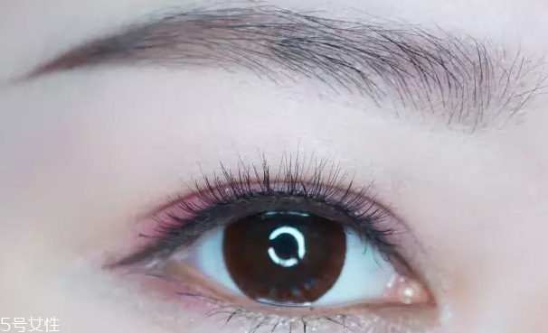 棕色美瞳配什么眼影 棕色美瞳配什么口紅 棕色美瞳配什么眼影 棕色美瞳配什么口紅