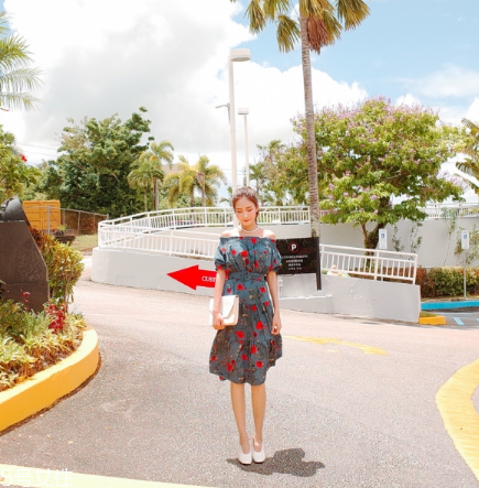 一字肩連衣裙怎么搭配？一字肩連衣裙搭配圖片