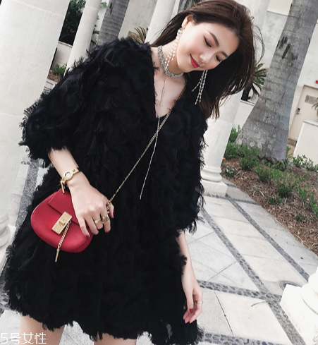 梨形身材穿什么連衣裙好看？適合梨形身材的連衣裙推薦