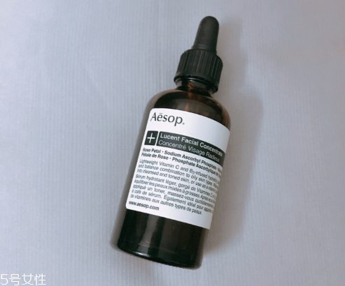 伊索澄瑩精華可以祛痘嗎 伊索澄瑩精華產(chǎn)品功效 伊索澄瑩精華可以祛痘嗎 伊索澄瑩精華產(chǎn)品功效