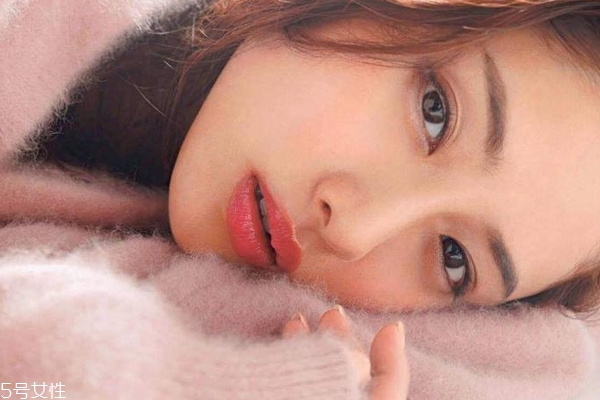 30多歲適合什么香水 香水年齡段分類 30多歲適合什么香水 香水年齡段分類