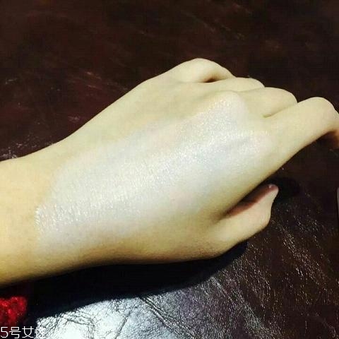 ahc素顏霜有什么功效 ahc素顏霜使用測(cè)評(píng) ahc素顏霜有什么功效 ahc素顏霜使用測(cè)評(píng)