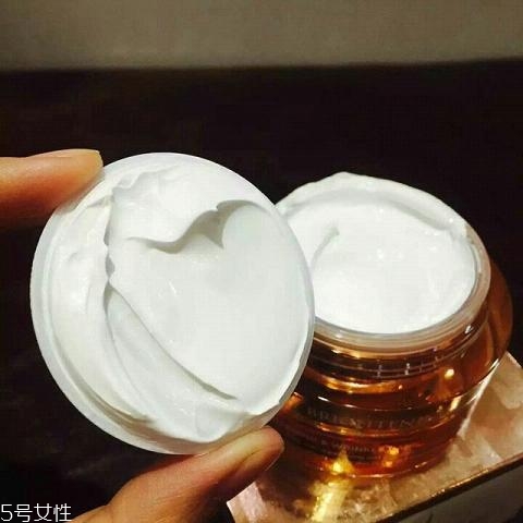 ahc素顏霜有什么功效 ahc素顏霜使用測(cè)評(píng) ahc素顏霜有什么功效 ahc素顏霜使用測(cè)評(píng)