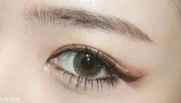 綠色美瞳適合什么眼影 綠色美瞳眼妝效果圖 綠色美瞳適合什么眼影 綠色美瞳眼妝效果圖