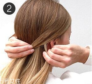 女式油頭發(fā)型怎么弄 頭發(fā)油怎么扎頭發(fā) 女式油頭發(fā)型怎么弄 頭發(fā)油怎么扎頭發(fā)