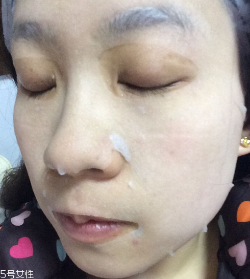 春雨面膜和ahc面膜哪個好用 ahc和春雨面膜區(qū)別對比 春雨面膜和ahc面膜哪個好用 ahc和春雨面膜區(qū)別對比