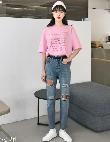 寬松t恤配什么褲子？寬松t恤搭配褲子圖片