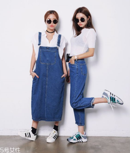 背帶裙配什么鞋子好看？背帶裙搭配鞋子技巧