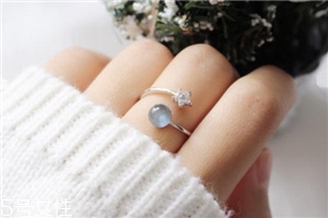 925銀能用酒精擦嗎？925銀用酒精擦好嗎