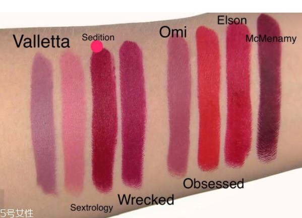 pat mcgrath2018新色deep試色 pml絲絨口紅上嘴圖 pat mcgrath2018新色deep試色 pml絲絨口紅上嘴圖