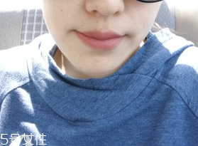 pat mcgrath2018新色deep試色 pml絲絨口紅上嘴圖 pat mcgrath2018新色deep試色 pml絲絨口紅上嘴圖