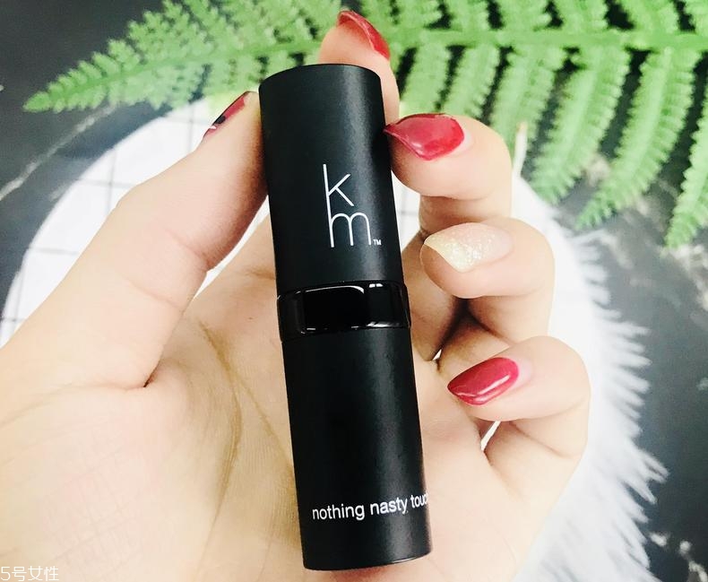 新西蘭km口紅4號是什么色 kareen murrell04素顏圖 新西蘭km口紅4號是什么色 kareen murrell04素顏圖