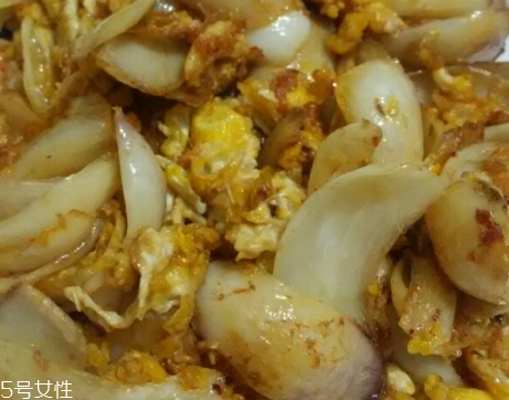 新鮮百合可以燉藕嗎？新鮮百合燉藕好吃嗎？