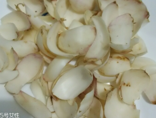 新鮮百合可以燉藕嗎？新鮮百合燉藕好吃嗎？