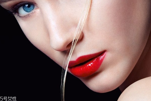 阿瑪尼2018新品有哪些 瑪尼經(jīng)典彩妝回顧 阿瑪尼2018新品有哪些 瑪尼經(jīng)典彩妝回顧