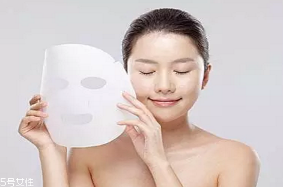夏天敷面膜的好處 夏天敷面膜注意事項(xiàng) 夏天敷面膜的好處 夏天敷面膜注意事項(xiàng)