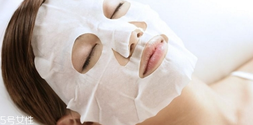 貼片面膜和涂抹面膜的優(yōu)缺點 兩種面膜的使用方法 貼片面膜和涂抹面膜的優(yōu)缺點 兩種面膜的使用方法